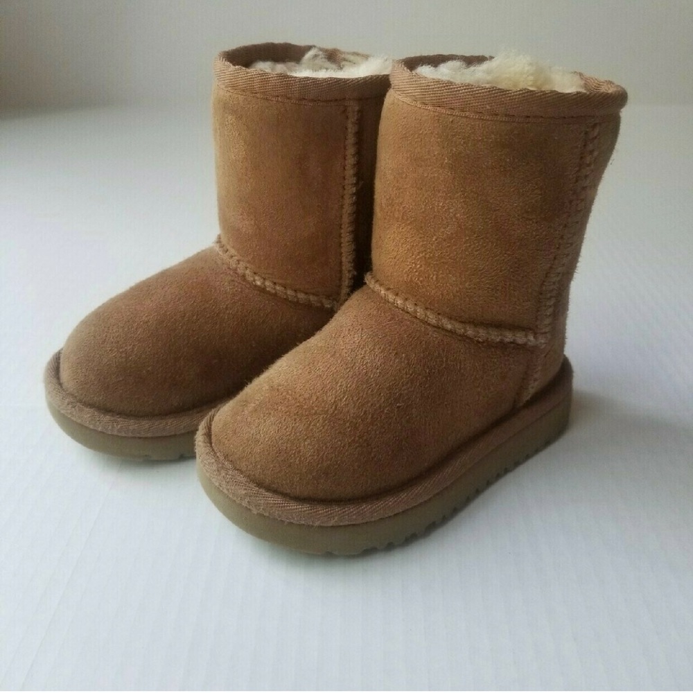 Toddler 6 UGGs